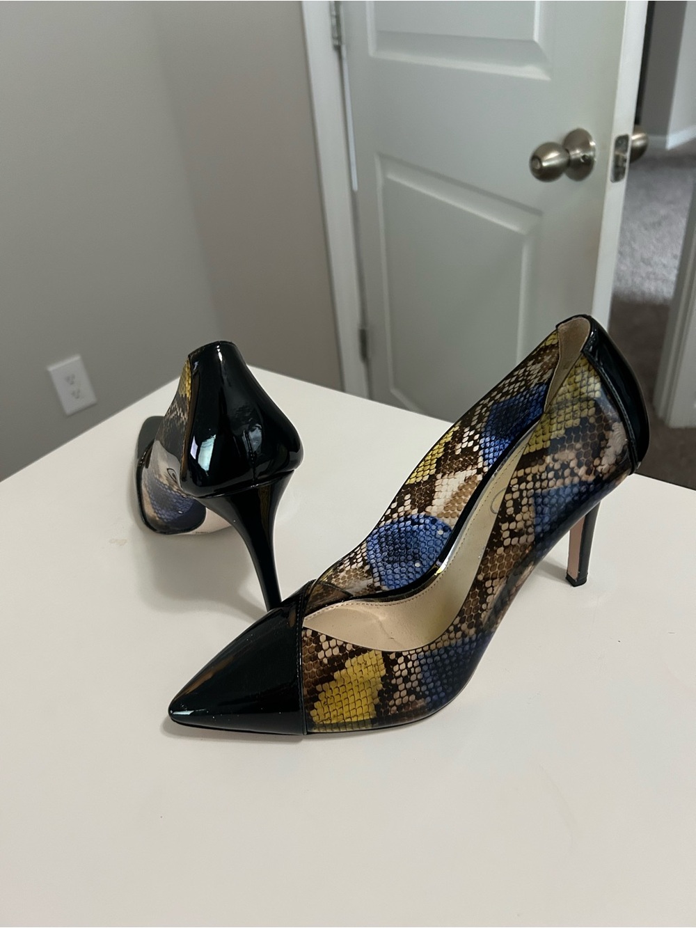 Jessica Simpson Black Patent & Multicolor Snake-Print Pointed Toe Pumps
